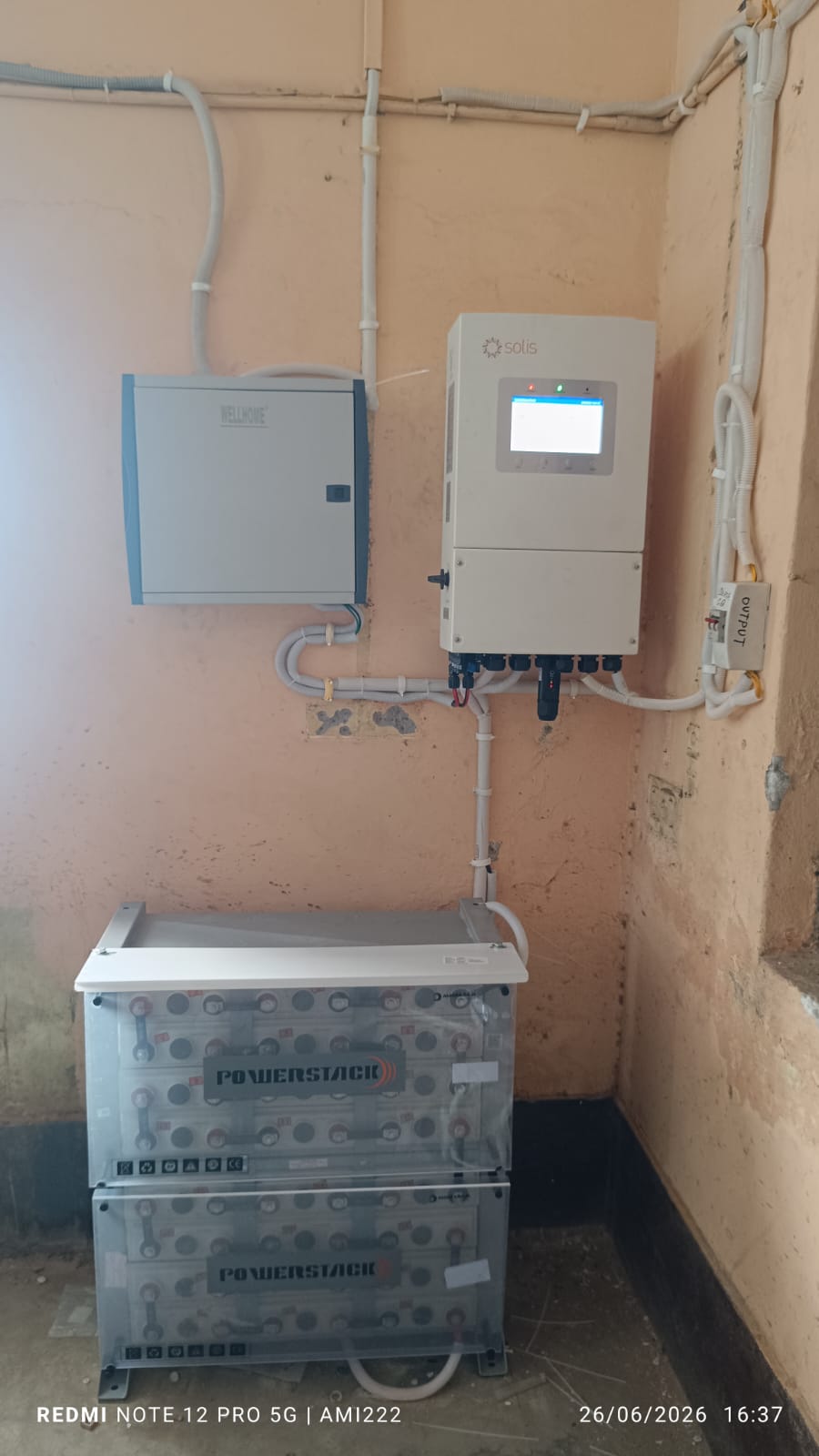 Solis hybrid inverter & Powerstack battery bank